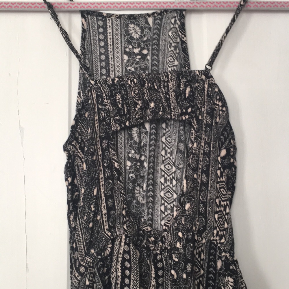 Short romper - Picture 3 of 3